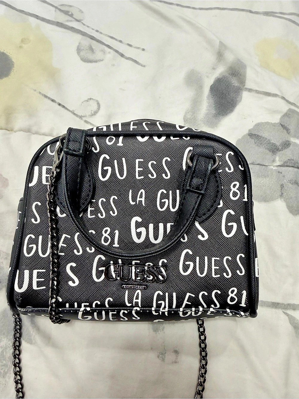 GUESS Logo Print Crossbody Bag in Black & White